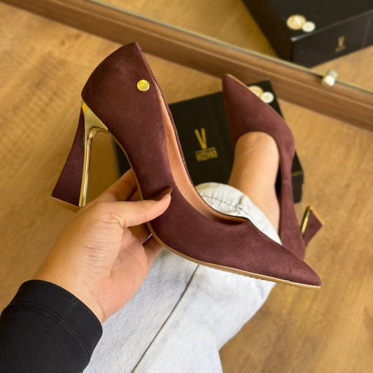 Scarpin Vizzano Detalhe Dourado Bico Fino 1388.200