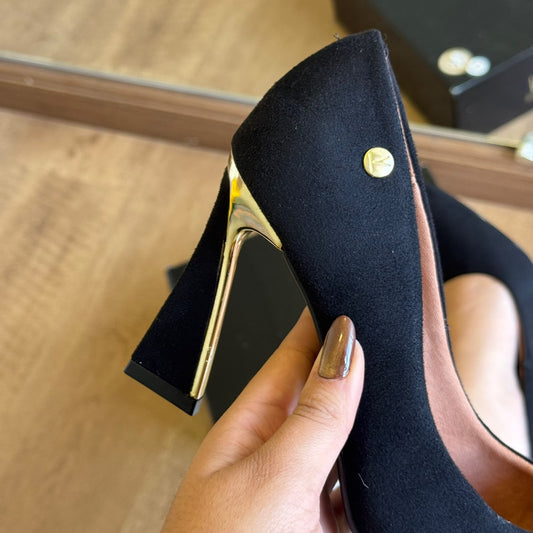 Scarpin Vizzano Detalhe Dourado Bico Fino 1388.200
