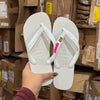 Havaianas Top (Branco) + Pin Brasil + Pin Nome ( S-Y)