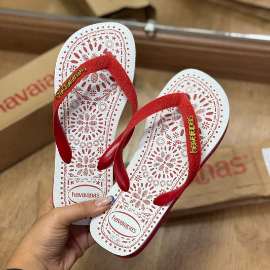 Havaianas Top Bordado Flor