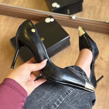 Scarpin Vizzano Bico Fino Dourado 1493.503