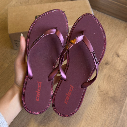 Chinelo Colcci + Pin Coração + Pin Tartaruga