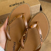 Chinelo Colcci + Pin Coração + Pin Tartaruga
