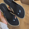 Chinelo Colcci + Pin Coração + Pin Tartaruga