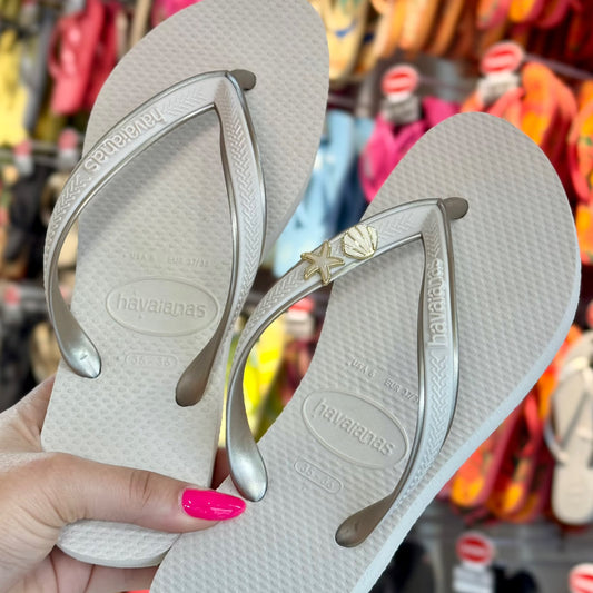 Havaianas Aura + Pin Concha + Pin Estrela Do Mar
