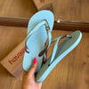 Havaianas Aura + Pontos de Luz + Pin Olho Grego