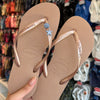 Havaianas Slim + Pin Estrela do Mar e Concha