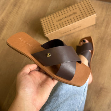 Sandália Cravo & Canella Flat Marca Logo 3170.2428