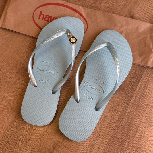 Havaianas Slim + Pin Ponto De Luz + Pin Olho Grego