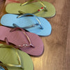 Havaianas Slim + Pin Aleatório
