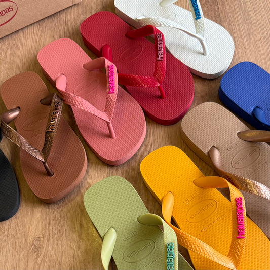 Havaianas Top + Placa Logo Surpresa