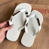 Havaianas Top + Placa Logo + Pin Onça Pintada e Pin Oncinha