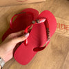 Havaianas Top + Placa Logo + Pin Onça Pintada e Pin Oncinha