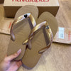Havaianas Top + Pin Onça Pintada Prata E Coração Preto