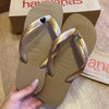 Havaianas Top + Pin Onça Pintada Prata E Coração Preto
