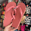 Havaianas Top + Pin Ponto de Luz + Pin Conha + Pin Sereia