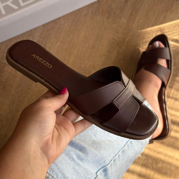 Rasteira Arezzo Couro Bico Quadrado Tiras A131570001