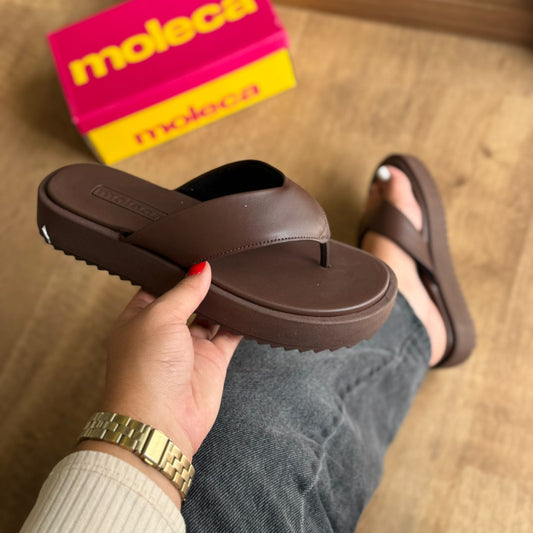 Chinelo de Dedo Moleca FlatForm 5489.100