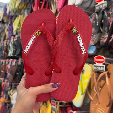 Havaianas Top + Pin Brasil + Placa Logo