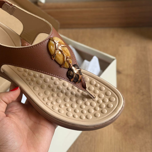 Sandália Modare Detalhe Pedraria Elástico Calce Fácil Ultra Conforto 7174.123