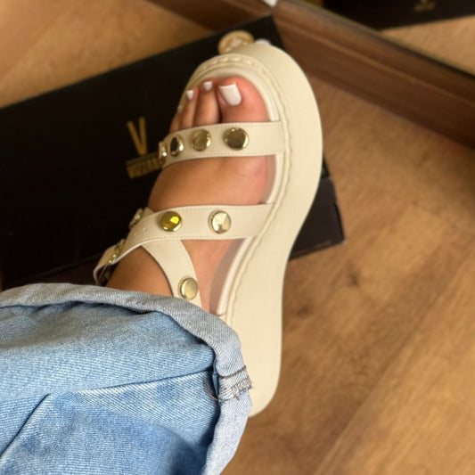 Sandália Vizzano Plataforma Detalhe Metálico 6525.216