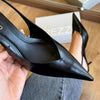 Scarpin Arezzo Camurça Salto Kitten Slingback A138550002