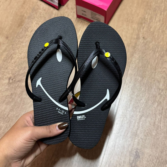 Chinelo de Dedo Arezzo Essential Brizza Smiley Z190260085