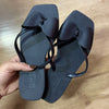 Chinelo de Dedo Arezzo Square Minnie Z190270172