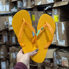 Havaianas Top + Pin Brasil + Placa Logo Nome