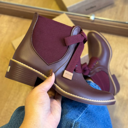 Bota Colcci Lacey Rain Chelsea