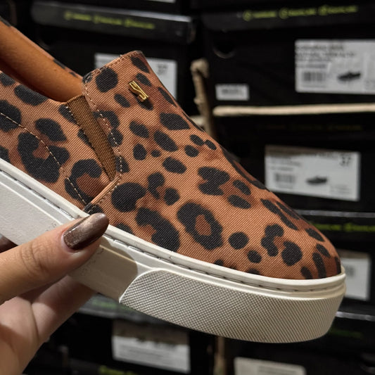 Tênis Slip On Santa Lolla Flat Bico Redondo 01AC.11E4