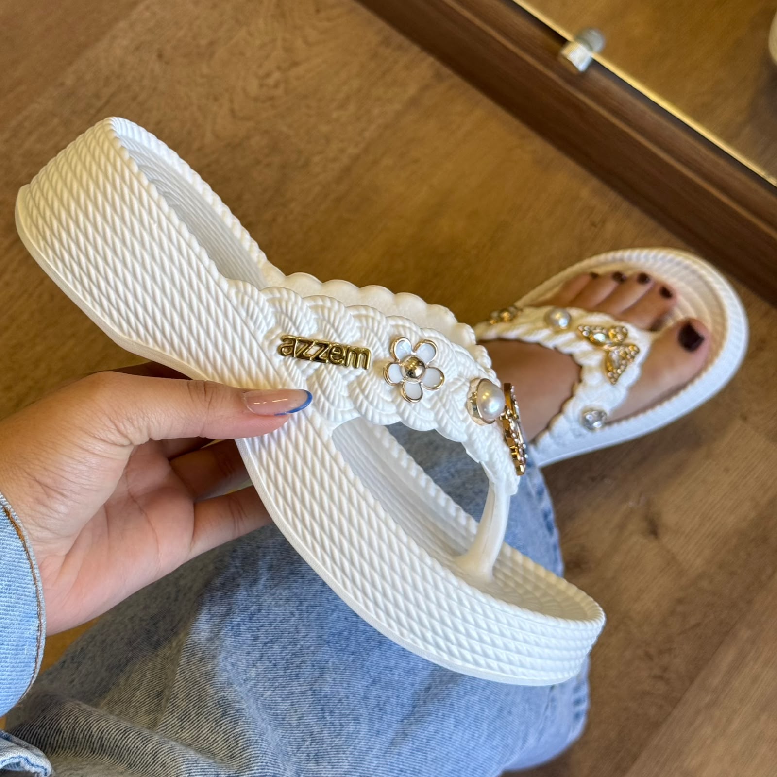 Flatform Azzem Botons Borboletas - Gelo