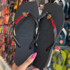 Havaianas Slim Square + Pin Frutas + Placa Logo