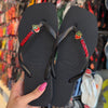 Havaianas Slim Square + Pin Frutas + Placa Logo