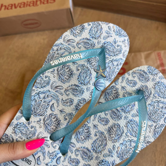 Havaianas Slim Daydream + Pin Estrela e Concha - Branco + Azul Fosco