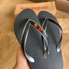 Havaianas Aura + Pin Cereja e Coração - Preto