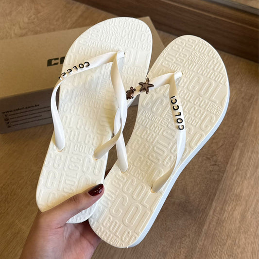 Chinelo De Dedo Colcci Rio 158.01.00901 + Pin Tartaruga + Pin Estrela