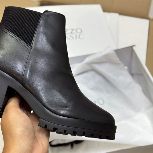 Bota Arezzo Couro Salto Bloco Tratorado Elástico A106130001