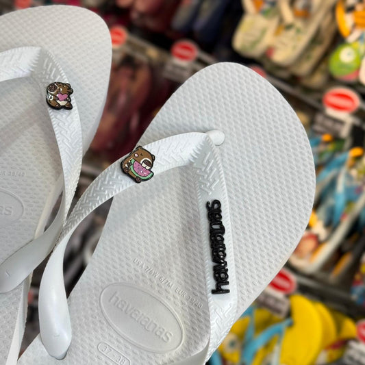 Havaianas Top + Placa Logo + Pins Capivaras