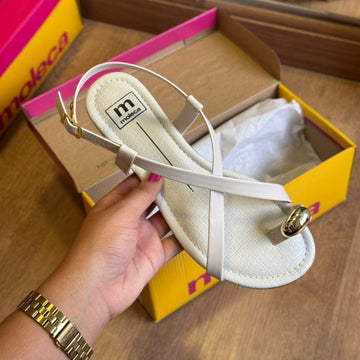 Sandália Moleca Rasteira Detalhe Dourado 5429.452