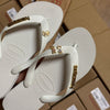 Havaianas Top + Placa Logo + Pins Fiho, Filha e Cachorrinho