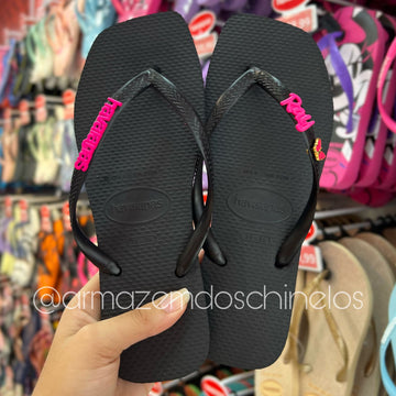 Havaianas Slim Square + Pingente Placa Logo, Borboleta e nome (Ray)