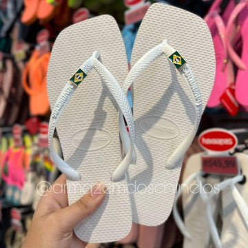 Havaianas Slim Square + Pingente Brasil - Armazém dos Chinelos  