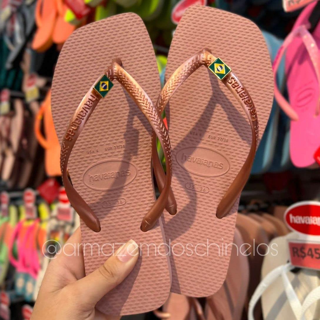 Havaianas Slim Square + Pingente Brasil - Armazém dos Chinelos  